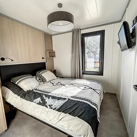 Cosy Avec Terrasse, 6 Couchages, Piscine Chauffee, Proche Et Commerces - Fr-1-361-477 *