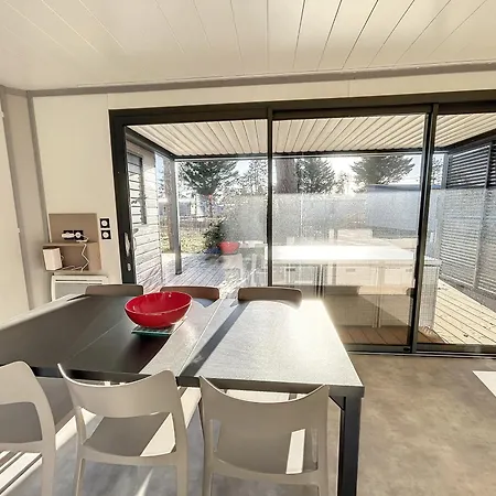 샬레 Cosy Avec Terrasse, 6 Couchages, Piscine Chauffee, Proche Et Commerces - Fr-1-361-477