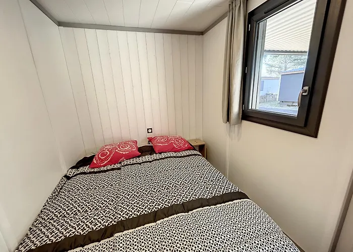 Cosy Avec Terrasse, 6 Couchages, Piscine Chauffee, Proche Et Commerces - Fr-1-361-477 * Jullouville-les-Pins