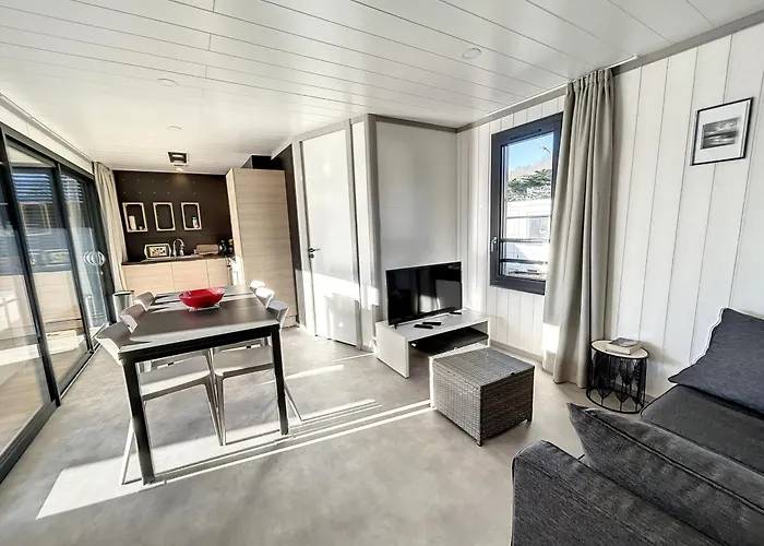 木屋 Cosy Avec Terrasse, 6 Couchages, Piscine Chauffee, Proche Et Commerces - Fr-1-361-477 *