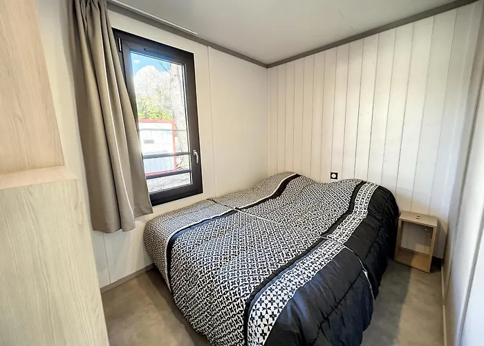 Chalet Cosy Avec Terrasse, 6 Couchages, Piscine Chauffee, Proche Et Commerces - Fr-1-361-477 Jullouville-les-Pins